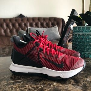 Nike Men's Lebron Witness 4 BV7427-002 Red Basketball Shoes Size 8.5